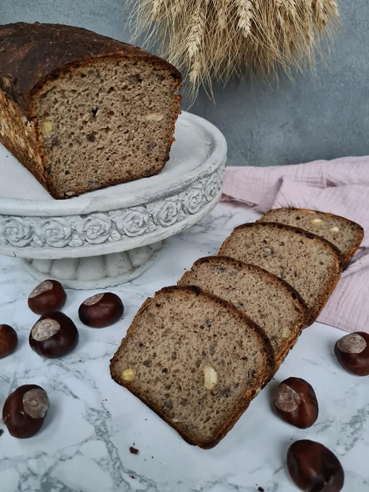 Gaštanová tehlička s orechmi