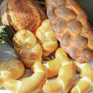 Pšeničný a chlieb, sladké a slané pečivo